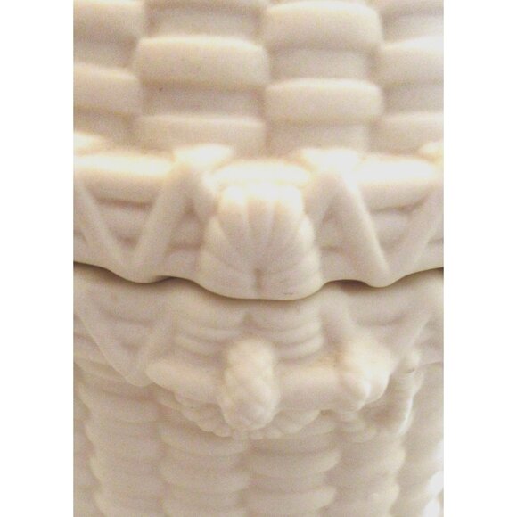 PartyLite Nantucket Basket Weave Seashell Tea Light Holder w/Handle Mint Cond. - Picture 6 of 7